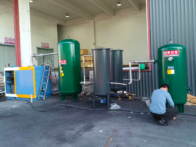 普岩变频油螺杆真空泵施工现场